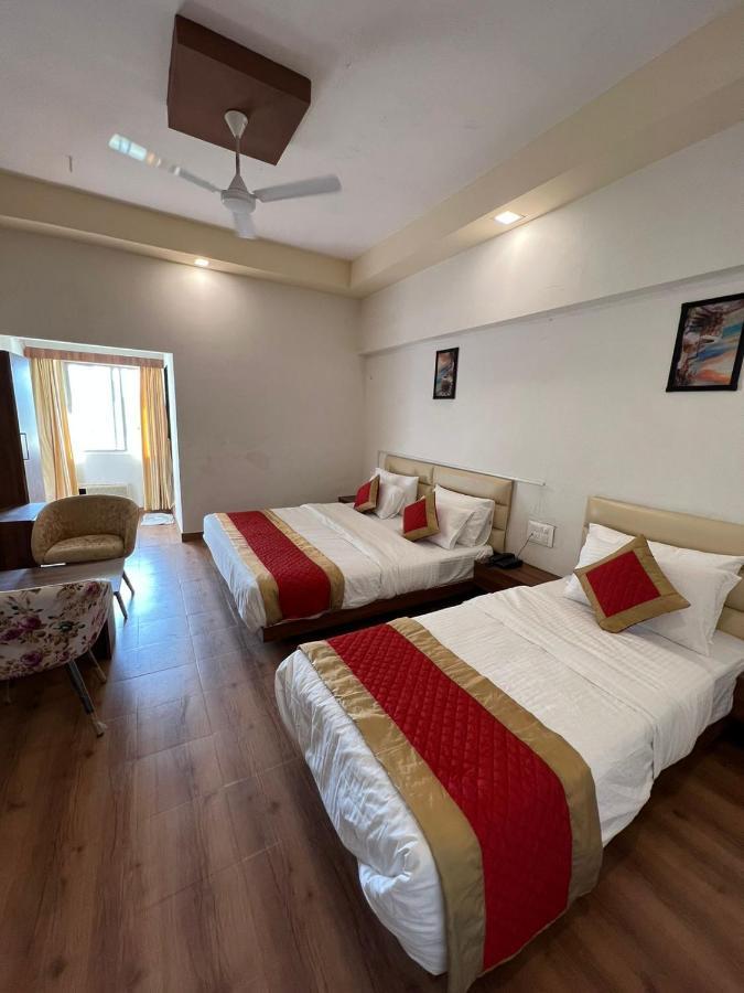 Leela Bizotel Junagadh Exterior foto