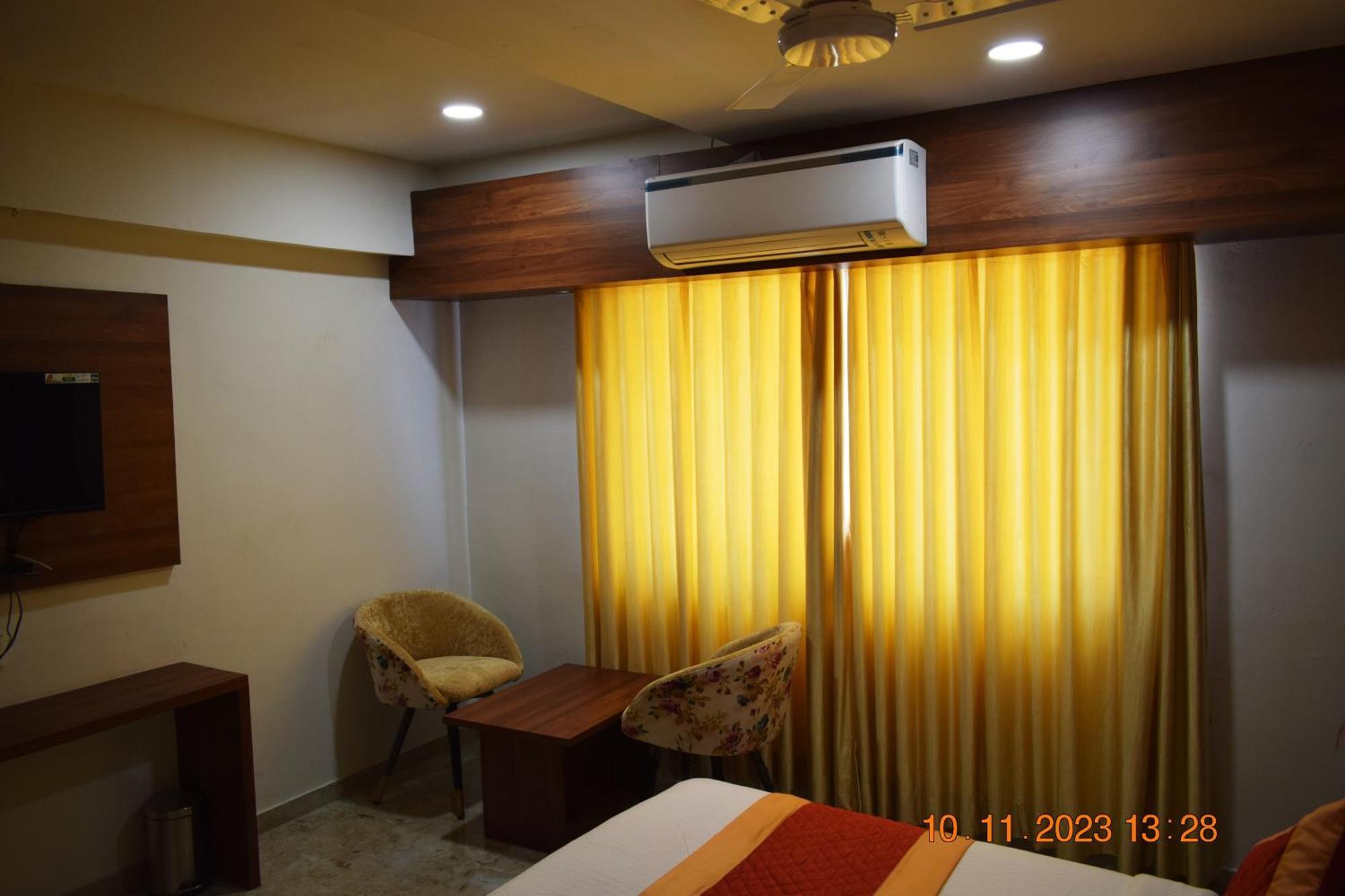 Leela Bizotel Junagadh Exterior foto